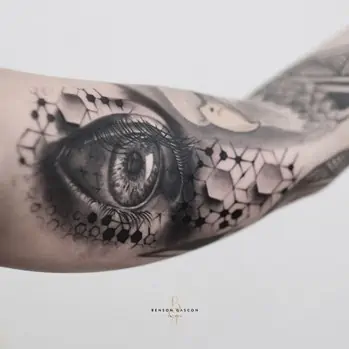 eye design tattoo