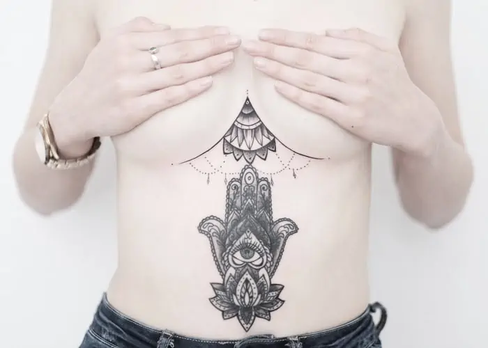 Mandala Tattoo Brust