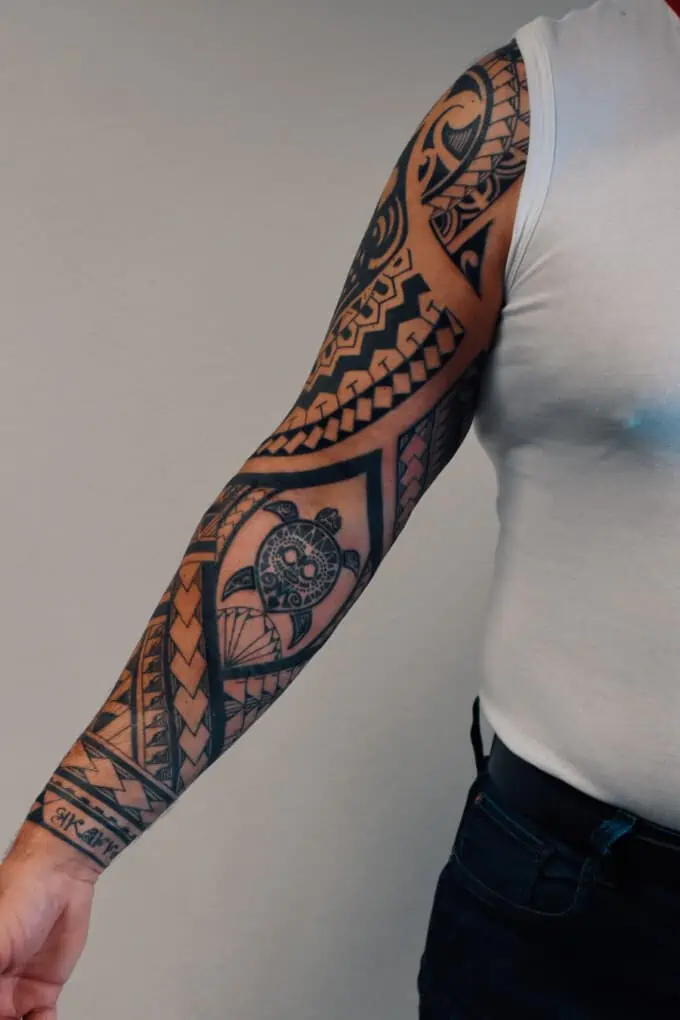 Black Thorns Maori Tattoos For Men Adults Realistic Lion Tiger Compass War  Totem Fake Tattoo Sticker Arm Leg Waterproof Tatoos - AliExpress