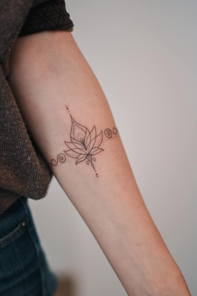 fineline flower arm