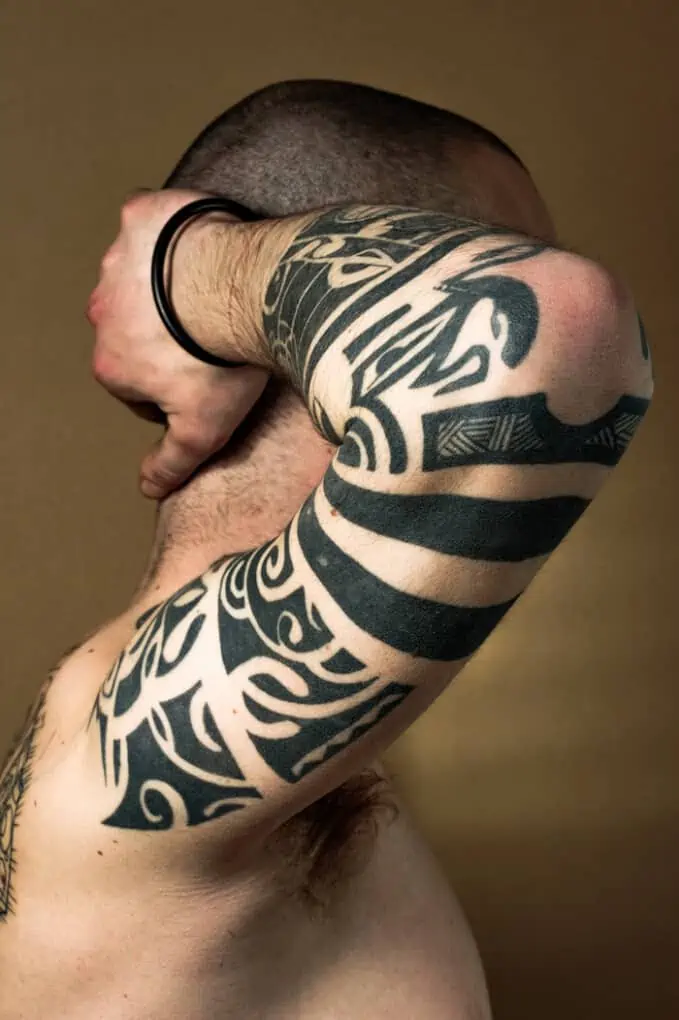 dessin maori à bras complet