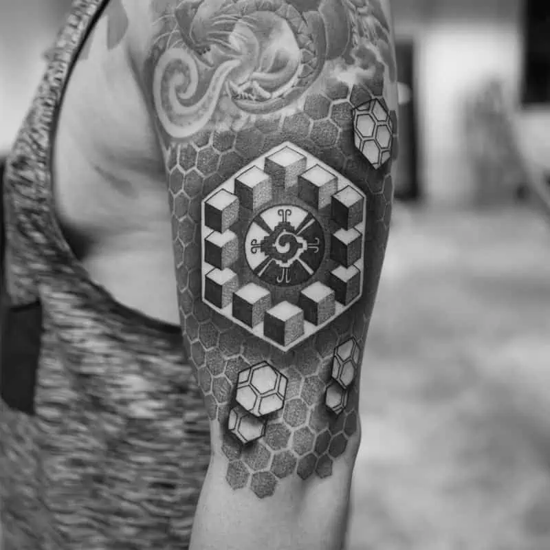 cube avec cercle, tatouage géométrique